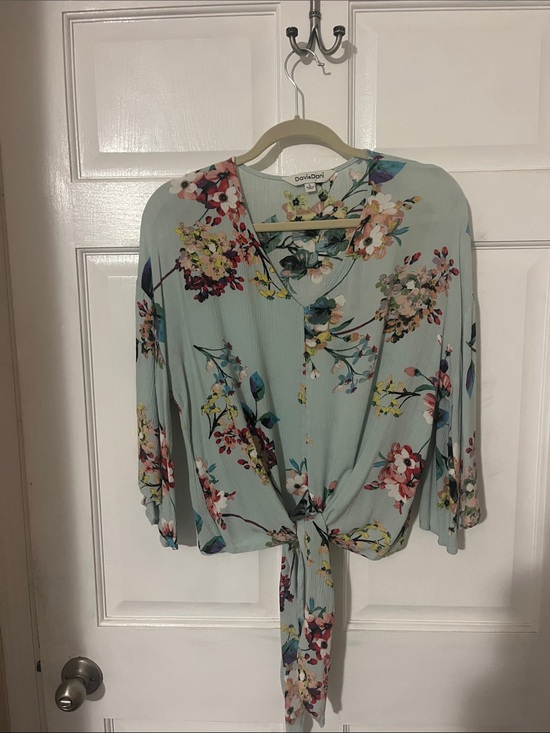 DAVI & DANI Tops - DAVI & DANI Mint Floral Tie-Front Blouse with Multicolor Blossoms